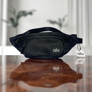 ALO Yoga ✨Black Crossbody Bag✨ Sleek Modern Design